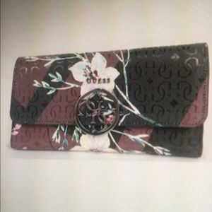 GUESS KAMRYN SLG Multi Clutch Wallet (fact sealed)